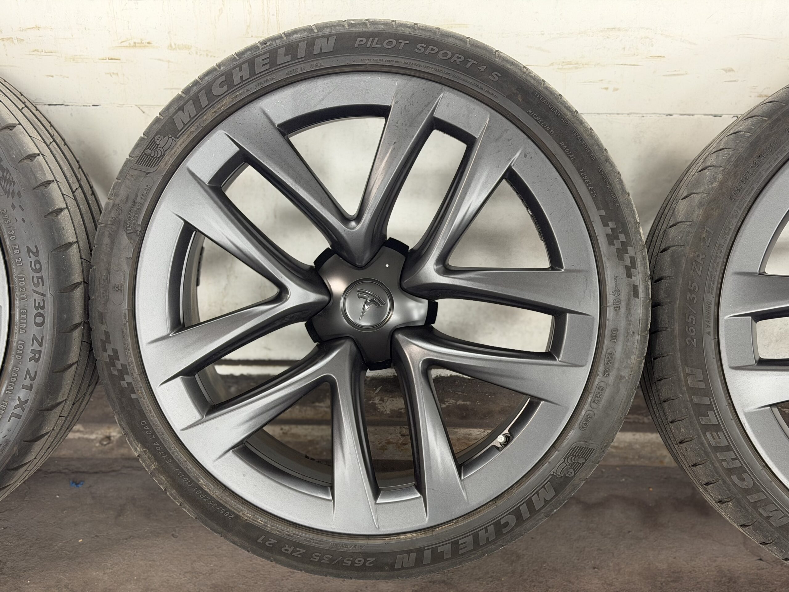 2022 – 2026 | 21″ Arachnid Wheels Summer Model S - Image 4