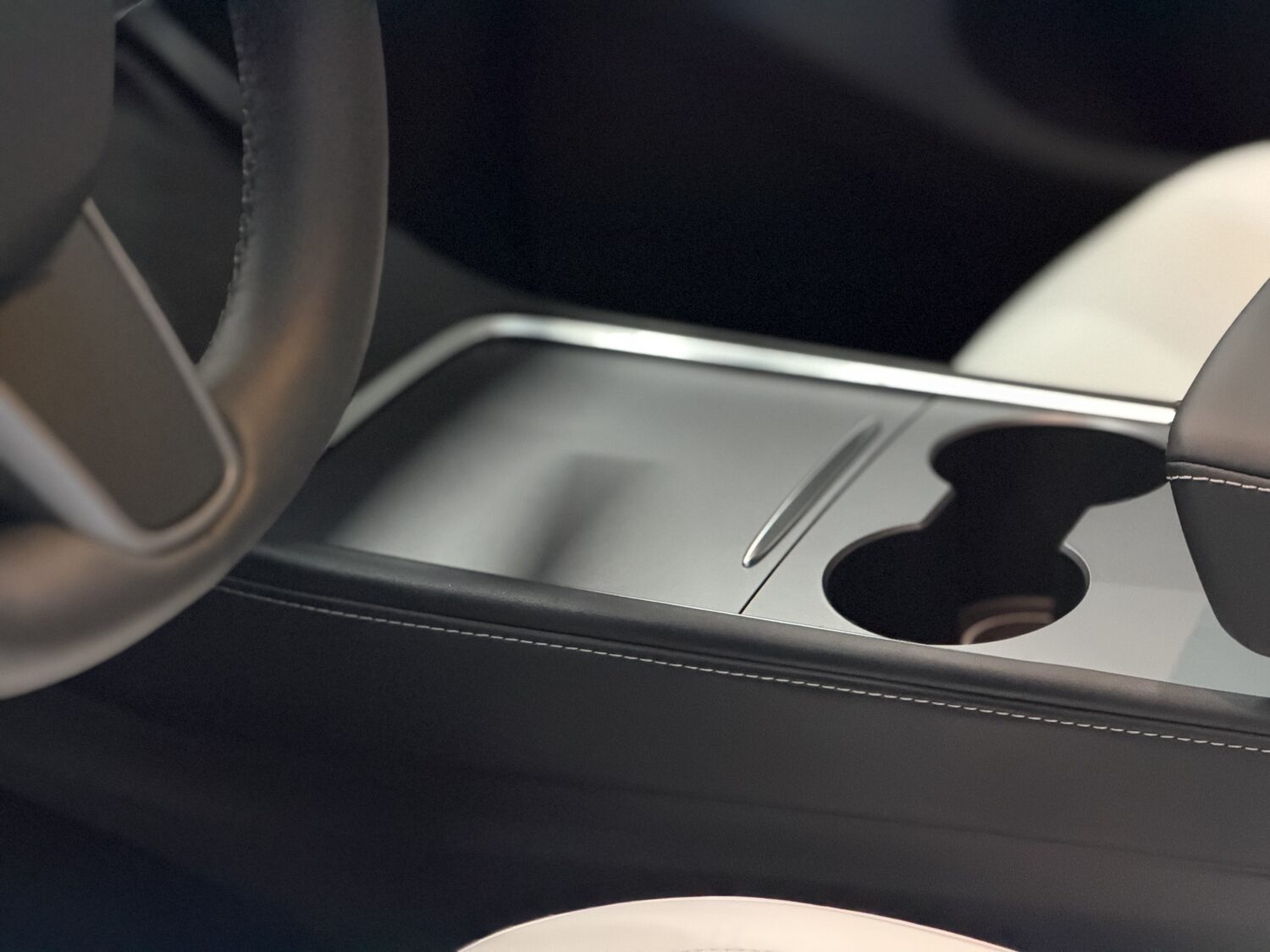 Tesla Model Y Long Range RWD 2025 – photo 6